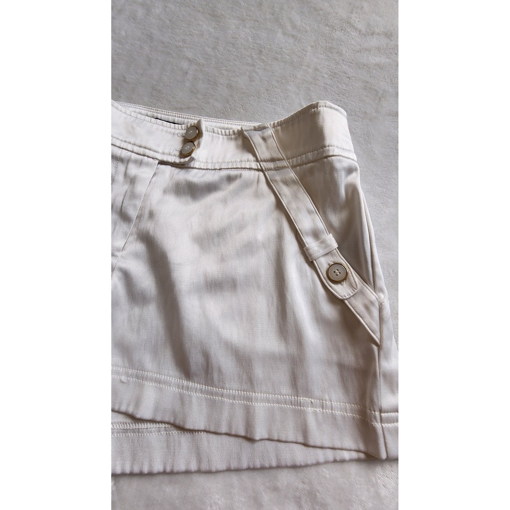 Rampage Womens White Button Tab Mini Shorts Size 3 Style Sleek